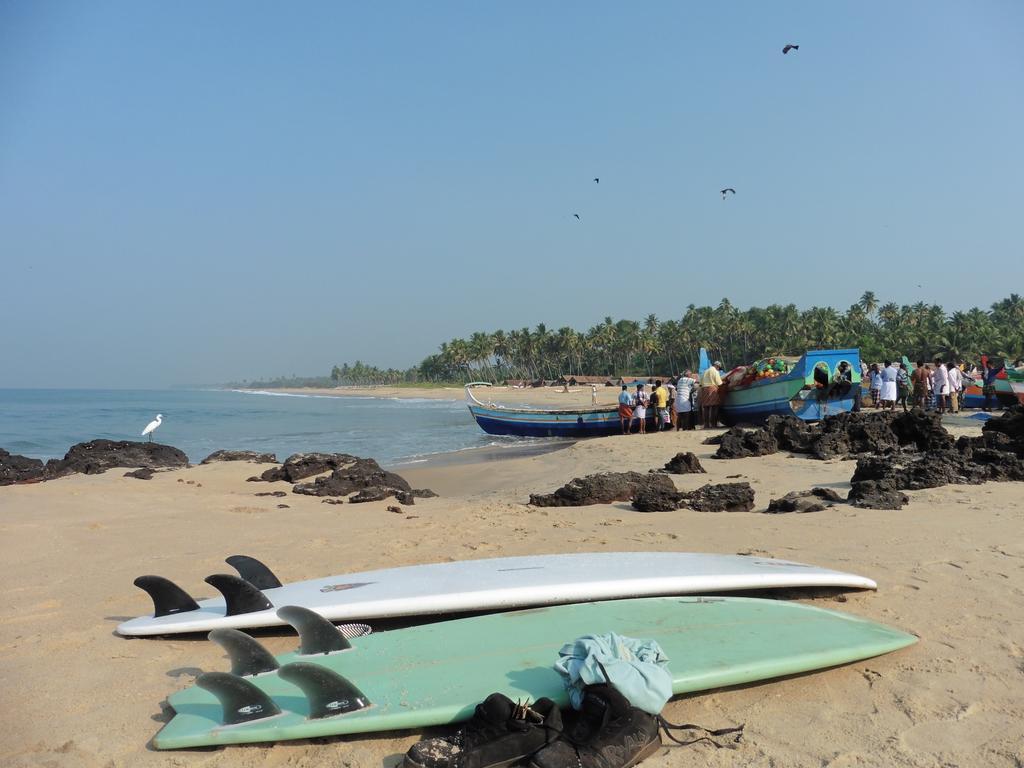 Mk Gardens Surf & Yoga House Hotel Varkala Exterior foto